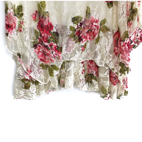 The Pyramid Collection Layered Floral Feminine Semi Sheer Top Medium - Picture 3 of 11